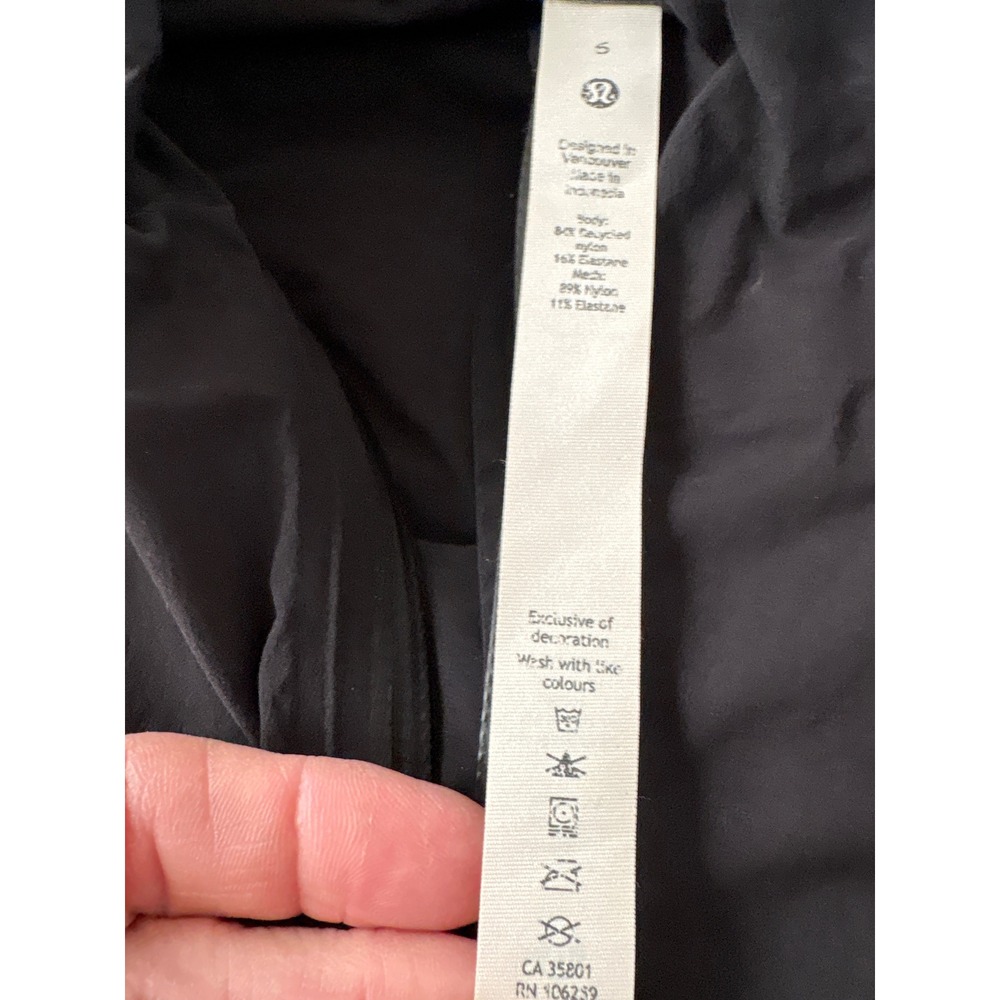 Lululemon‎ Athletica Black Full Zip Jacket Reflective Detail Women Size S - Picture 3 of 8